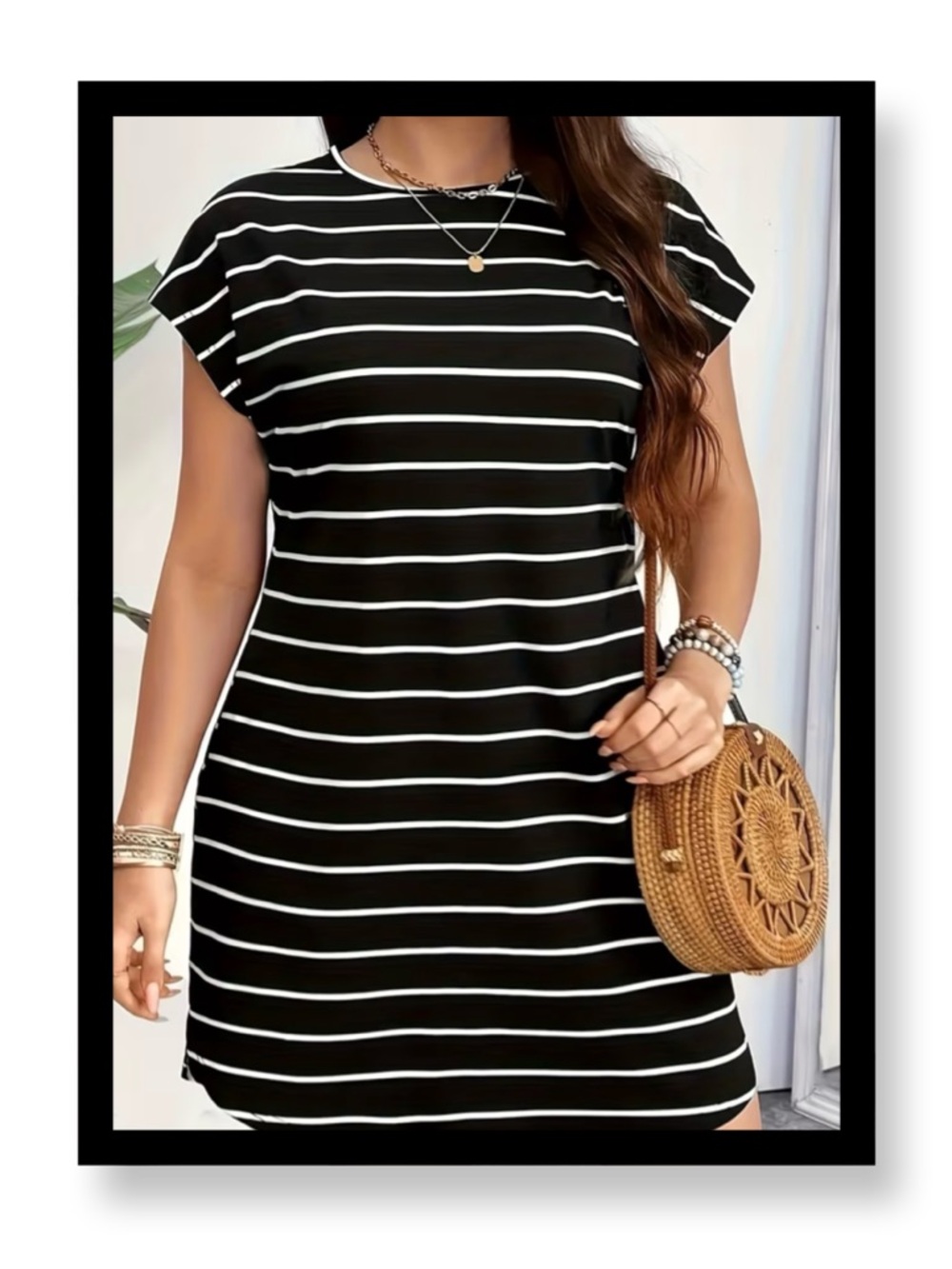 🆕 Women’s Plus Size Black & White Striped Casual Tee Dress
